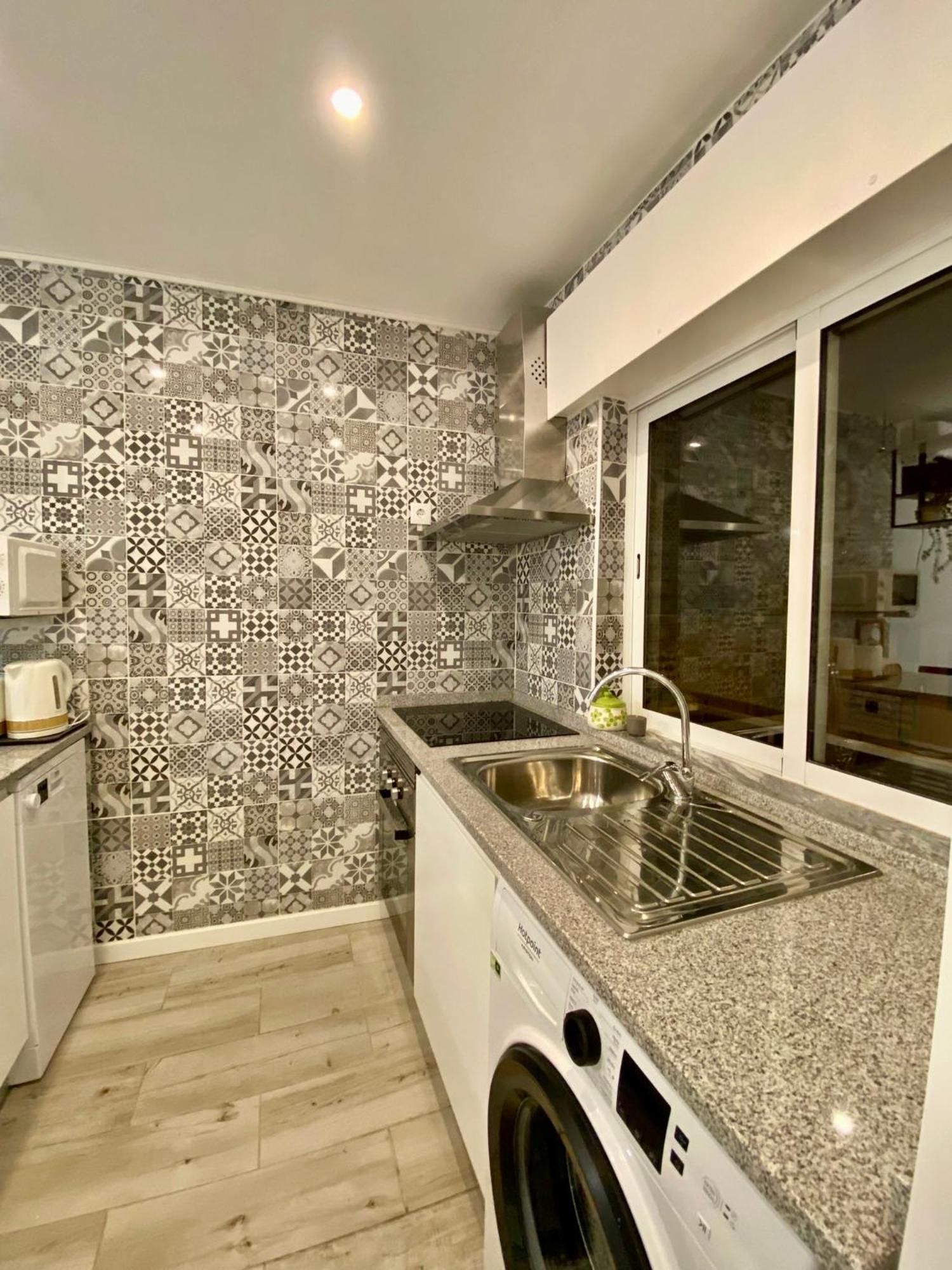 Casa Pe Da Praia Monte Gordo Exteriör bild